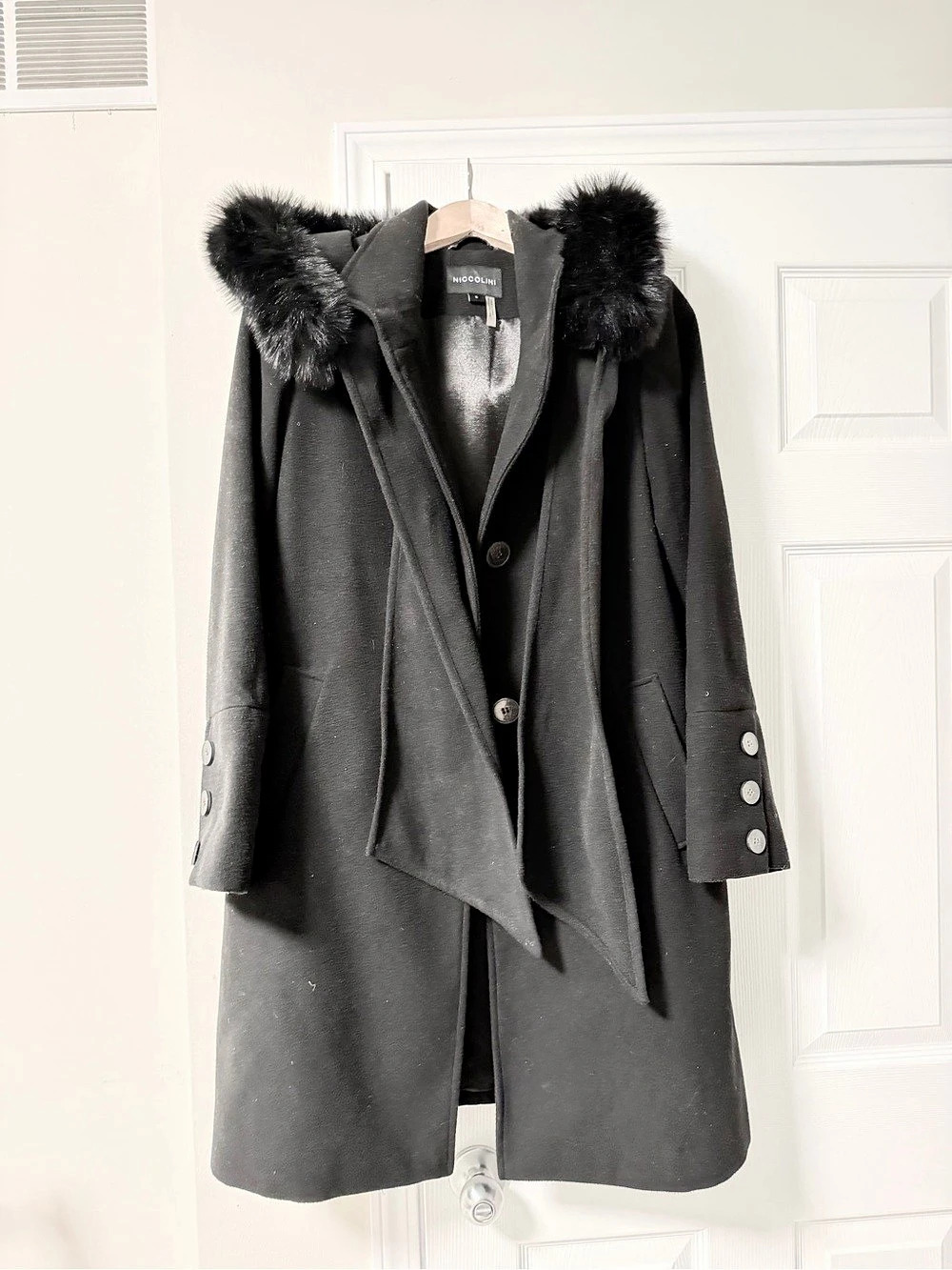 Niccolini Black Faux Fur Hood Winter Coat Women's Size 6